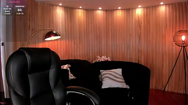 meganscott - MeganScott's free webcam - UK Sex Cams