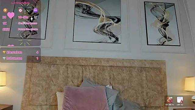 zoe_moon__ webcam