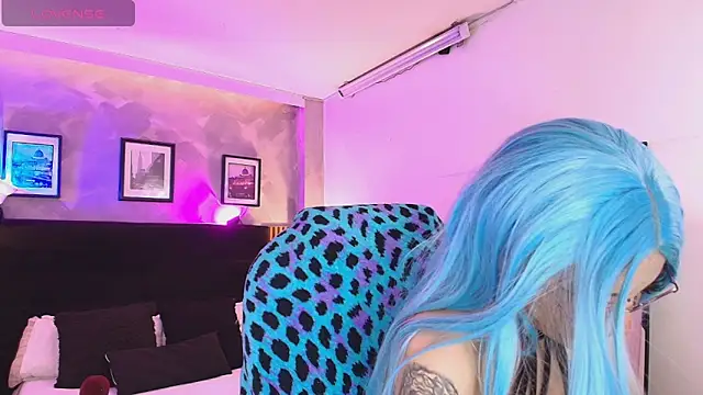 Rossiee_huntt webcam