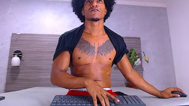 Dilan_Hall webcam
