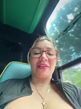  DIANITA_1988 chat room