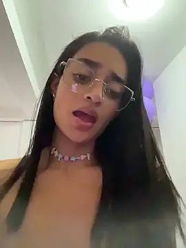 leilani_X webcam