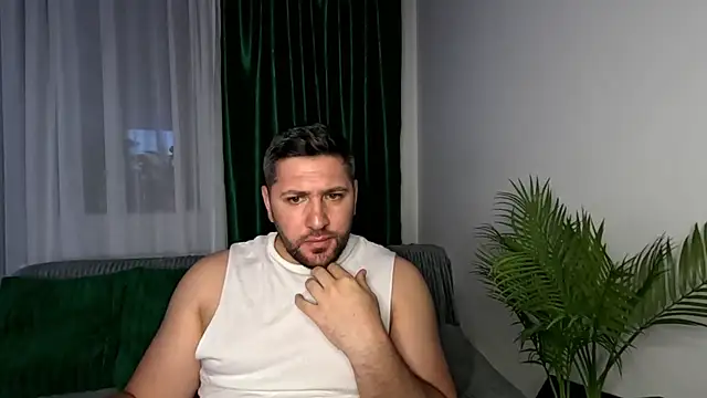 Gold_Alpha_Boy webcam