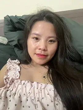Bella_7777 webcam