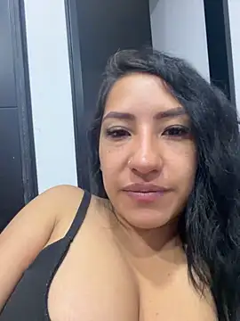 Sofi_hot_4m webcam