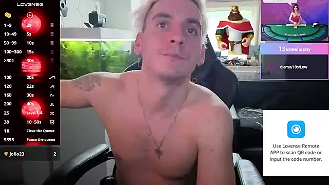 Rayzel_White webcam