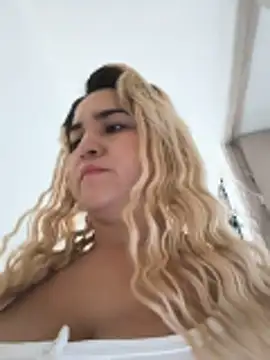 violet-grey webcam