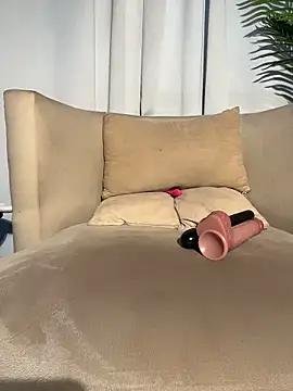 MiaFoxie_ webcam