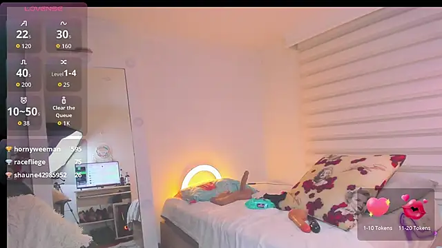 SharonVelvet webcam