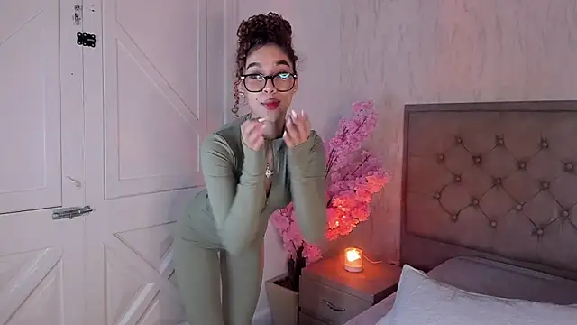Sienna_brunette webcam