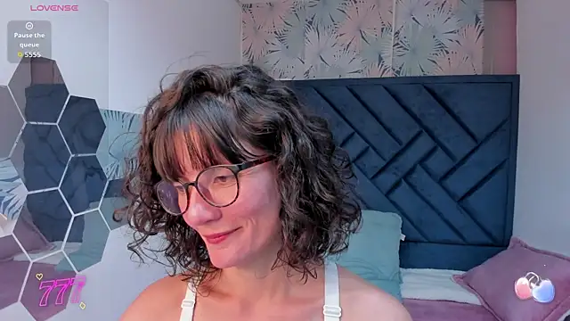 Valery_More__ webcam