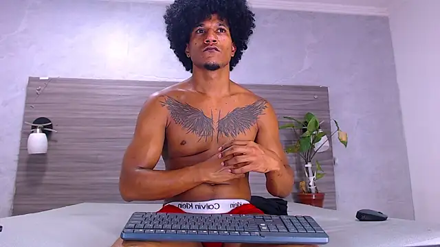 Dilan_Hall webcam