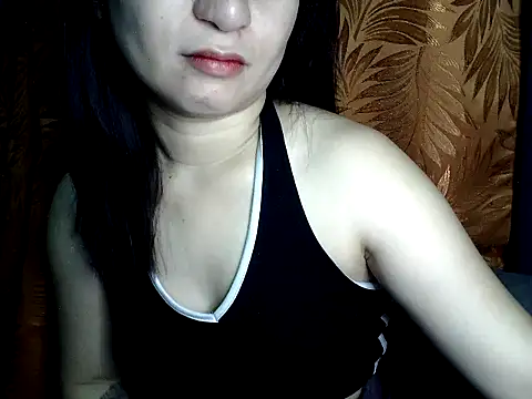 Mia_2022 webcam