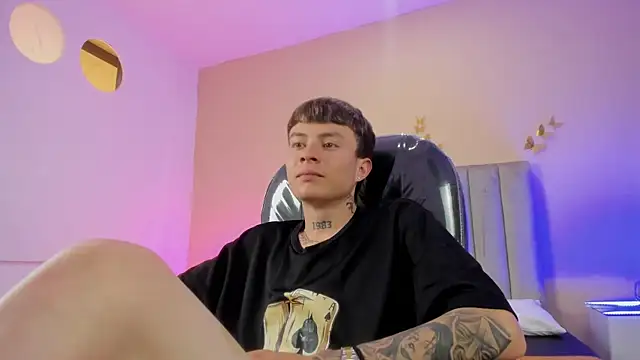 Nascary_Fox webcam