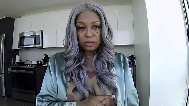 MSweetLindaParks live sex cam