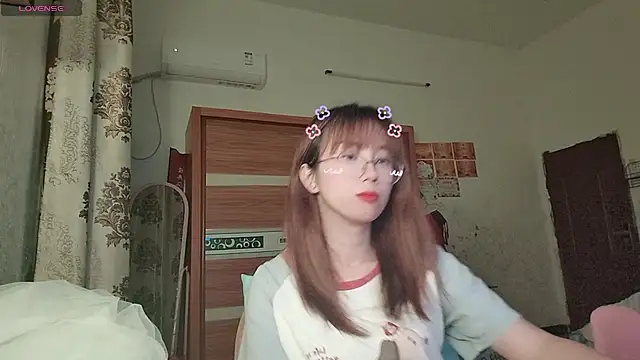 Lili_666 webcam