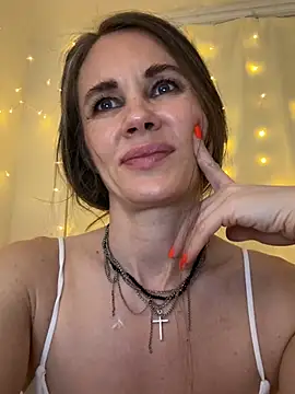 LucieMack webcam