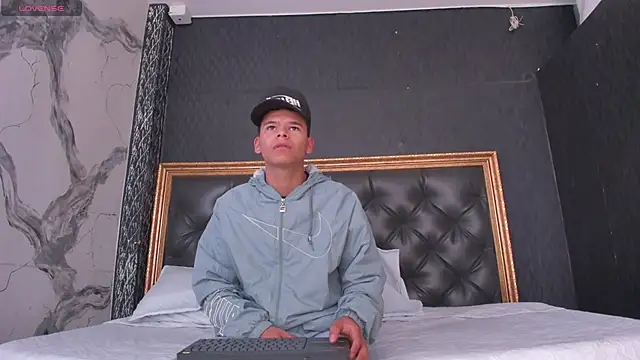 DylanRoyce_ webcam
