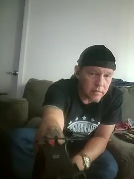 yourMasterisBored webcam