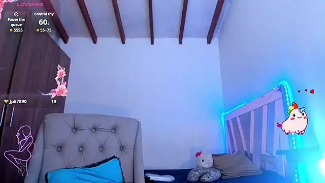 SkyeGabbyRose webcam