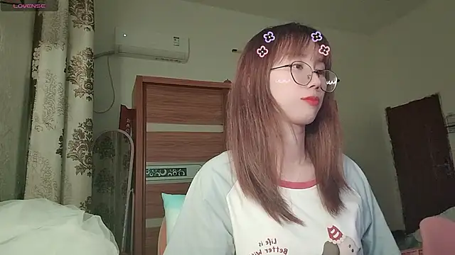 Lili_666 webcam