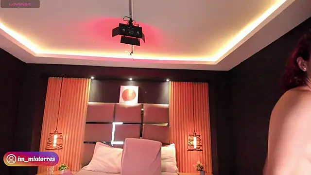 MiaTorres4 webcam