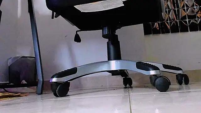 MissAlmaFenix webcam