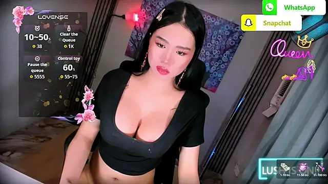 xBigSurpriseLorainex webcam