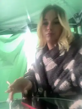 slutytransgal webcam