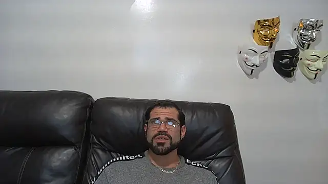 zander823 - Zander823's free webcam - UK Sex Cams