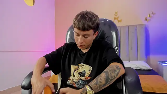 Nascary_Fox webcam