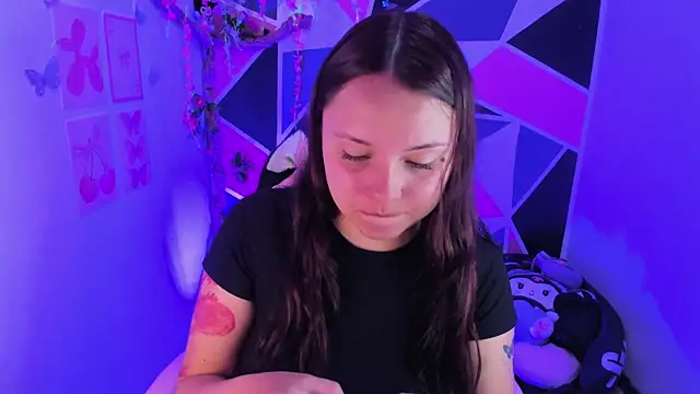little_emma0 webcam