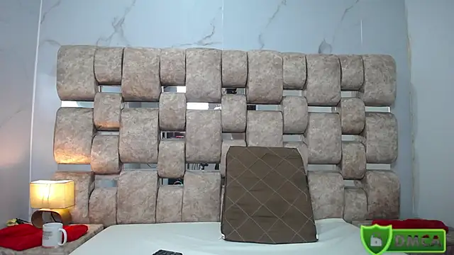 KathyAiden webcam