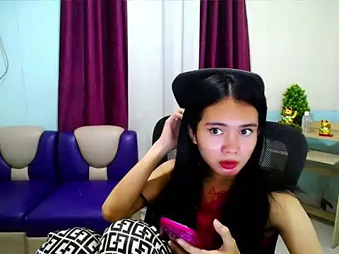 devine_goddess webcam