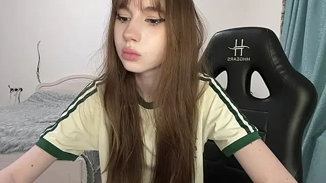 GiddyDoom webcam