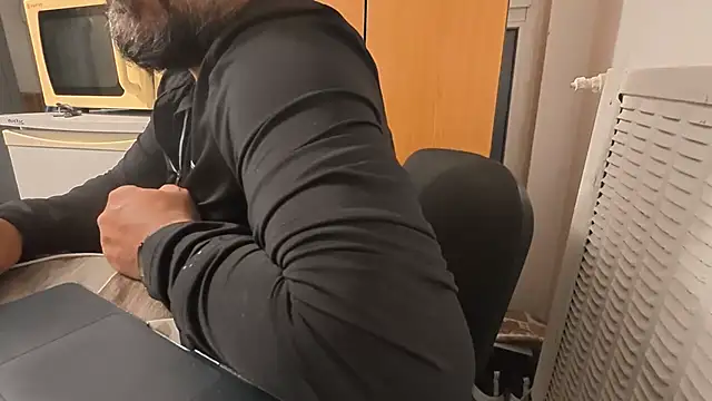 TARKAN1