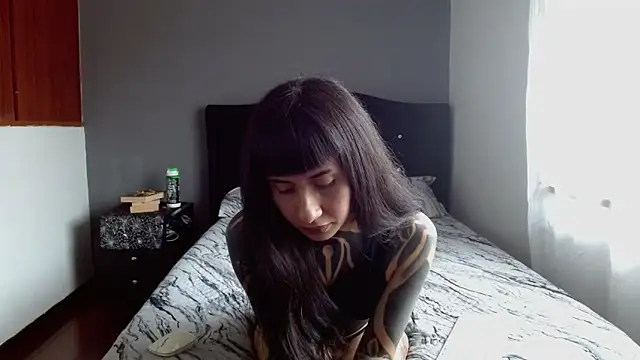 Emilia_1995 webcam