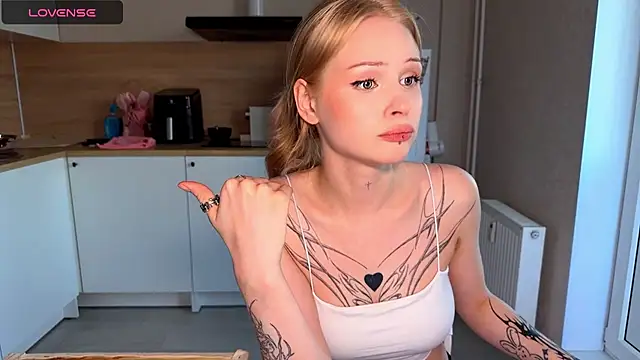 lisa_barbie webcam