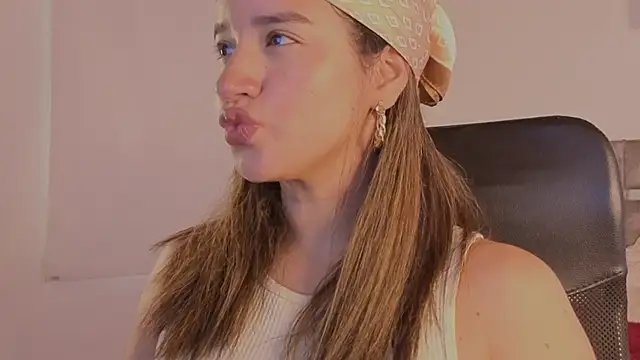 emilyrouxe webcam