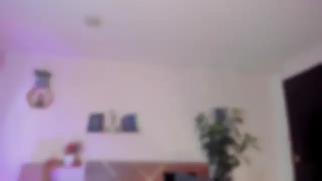 YariRose webcam