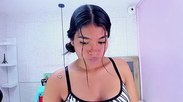 miley_joas2 - MILEY_JOAS2's free webcam - UK Sex Cams