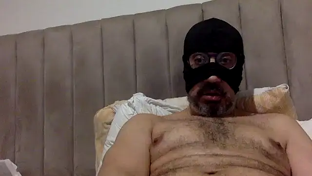 caibull - CaiBull's free webcam - UK Sex Cams