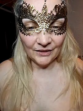 maskedqueen77 - MaskedQueen77's free webcam - UK Sex Cams