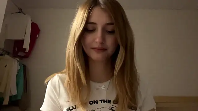 cicelyscolnik - CicelyScolnik's free webcam