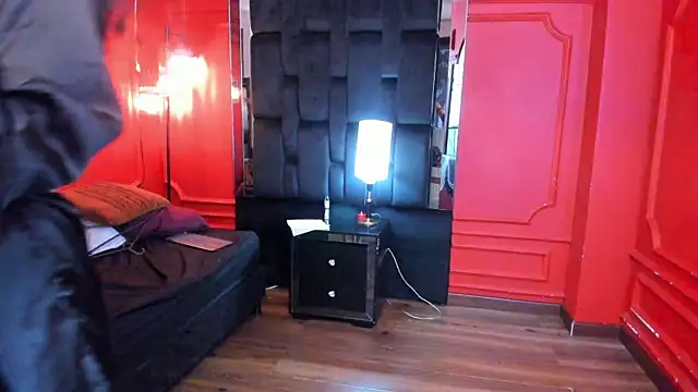 vailoetharris webcam