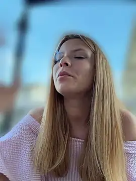 AnastasiaAniess live sex cam