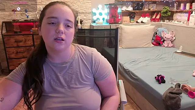 Kimberly-Caprice webcam