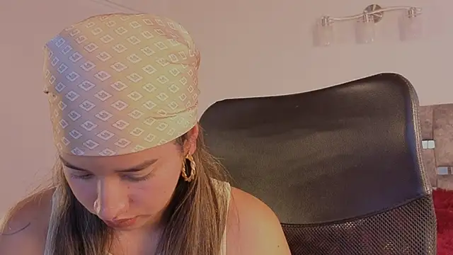 emilyrouxe webcam