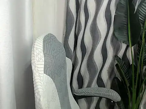 sweetiie_caren webcam