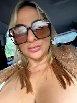 sammyqueenx21 webcam